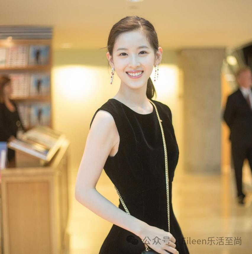 奶茶妹妹身家六百亿？生完二胎她又如何打进顶级名媛圈？