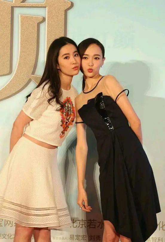比真情侣还好嗑？