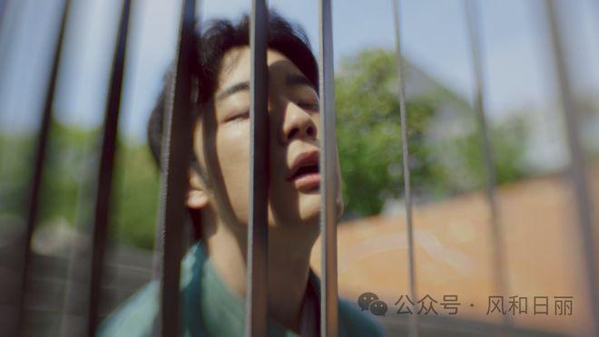 陈小艺和儿子演绎悲情母子：窒息的母爱，残酷的人生