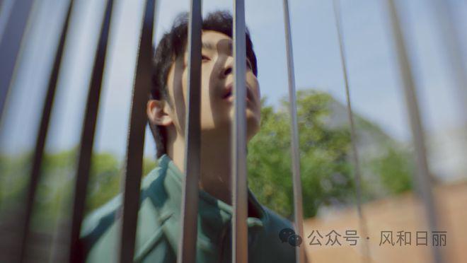 陈小艺和儿子演绎悲情母子：窒息的母爱，残酷的人生