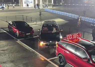 比亚迪回应“不智能”：自研大模型、3nm芯片统统上车，自主泊车领先