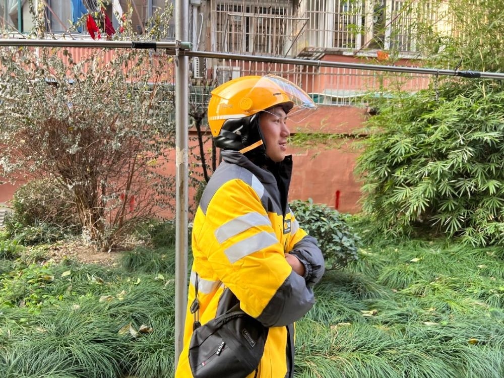 又一个外卖小哥把压力给到了美团