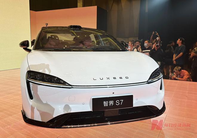 智界S7遇交付问题，鸿蒙智行给出车主补贴方案，华为回应：工厂正在全力生产