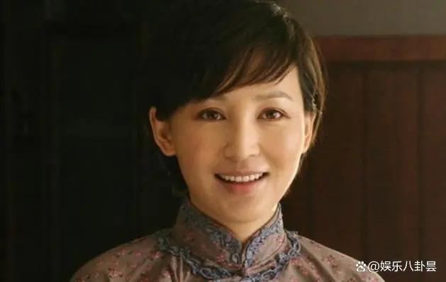 她与导演裸婚，在地下室连生3胎，丈夫用7部剧将她捧红