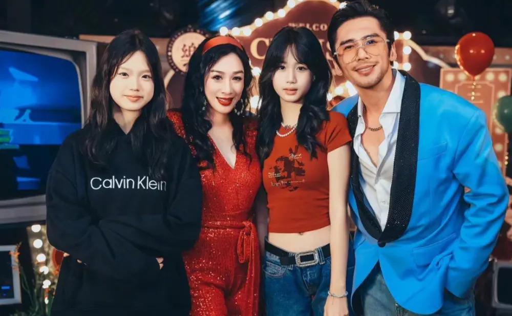 钟丽缇3个女儿太会长，大女二女性感高级，小女儿最像妈