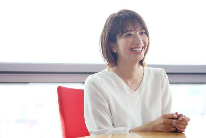 40岁日星官宣结婚，全程回避妻子身份，被扒娶了前陪酒女