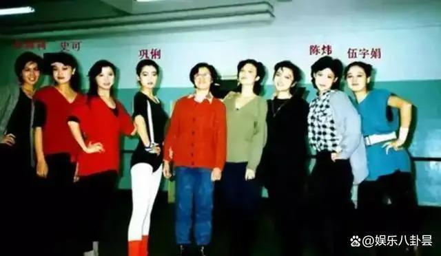 曾经红过巩俐，却爱错了人，婚后丈夫“拒认”亲生儿子