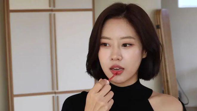 韩娱太卷了！女嘉宾曝节目组自掏腰包，让素人整容成功走红