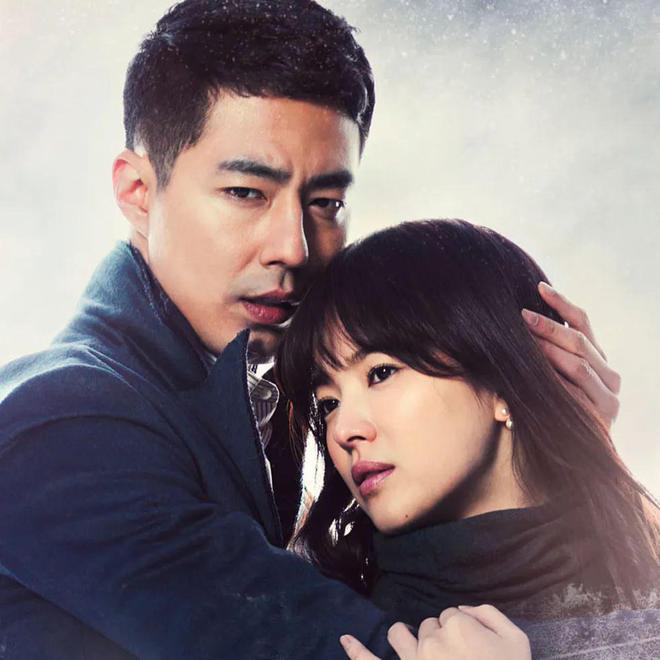 高贤贞澄清当年与赵寅成机场同框绯闻:旁边还有宋仲基等人