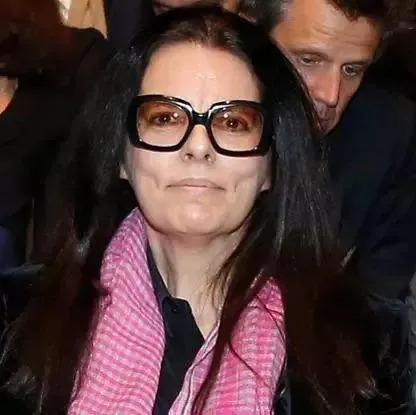 顶豪争产大战，母女反目为男人？