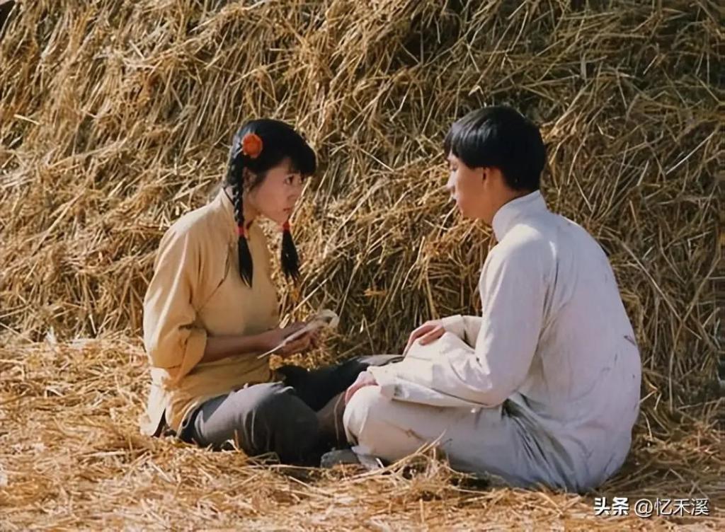 衣品不俗、年过半百还宛如少女，这3位中年女星魅力真大