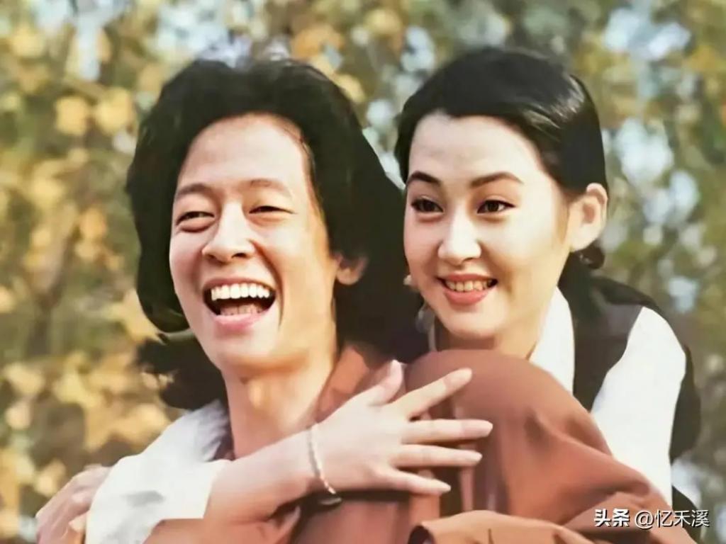 衣品不俗、年过半百还宛如少女，这3位中年女星魅力真大