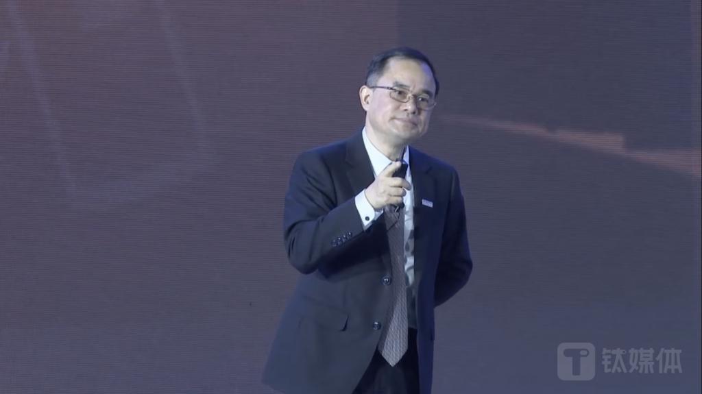 朱华荣向余承东「开炮」，首爆长安与华为合作最新进展