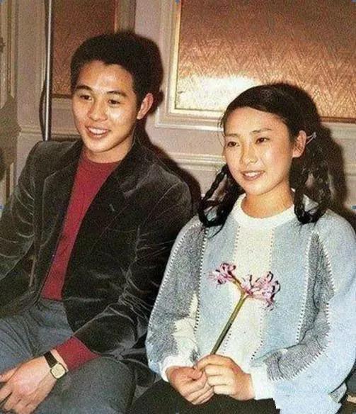 女儿抑郁症，太太利智神隐，60岁李连杰的奇幻人生