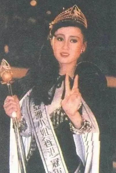 女儿抑郁症，太太利智神隐，60岁李连杰的奇幻人生