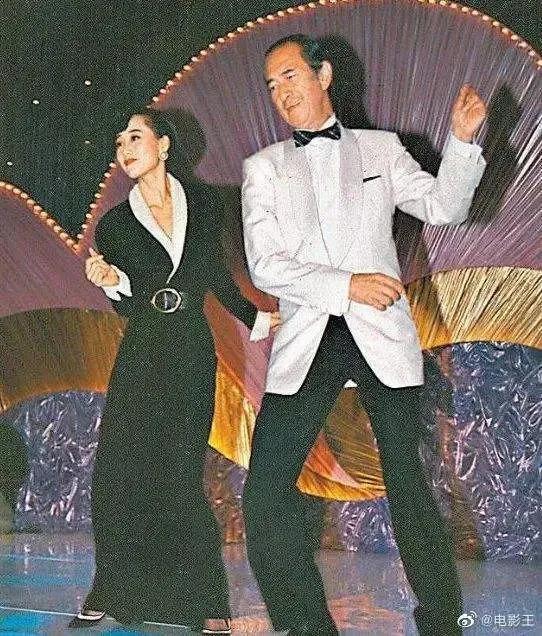 女儿抑郁症，太太利智神隐，60岁李连杰的奇幻人生