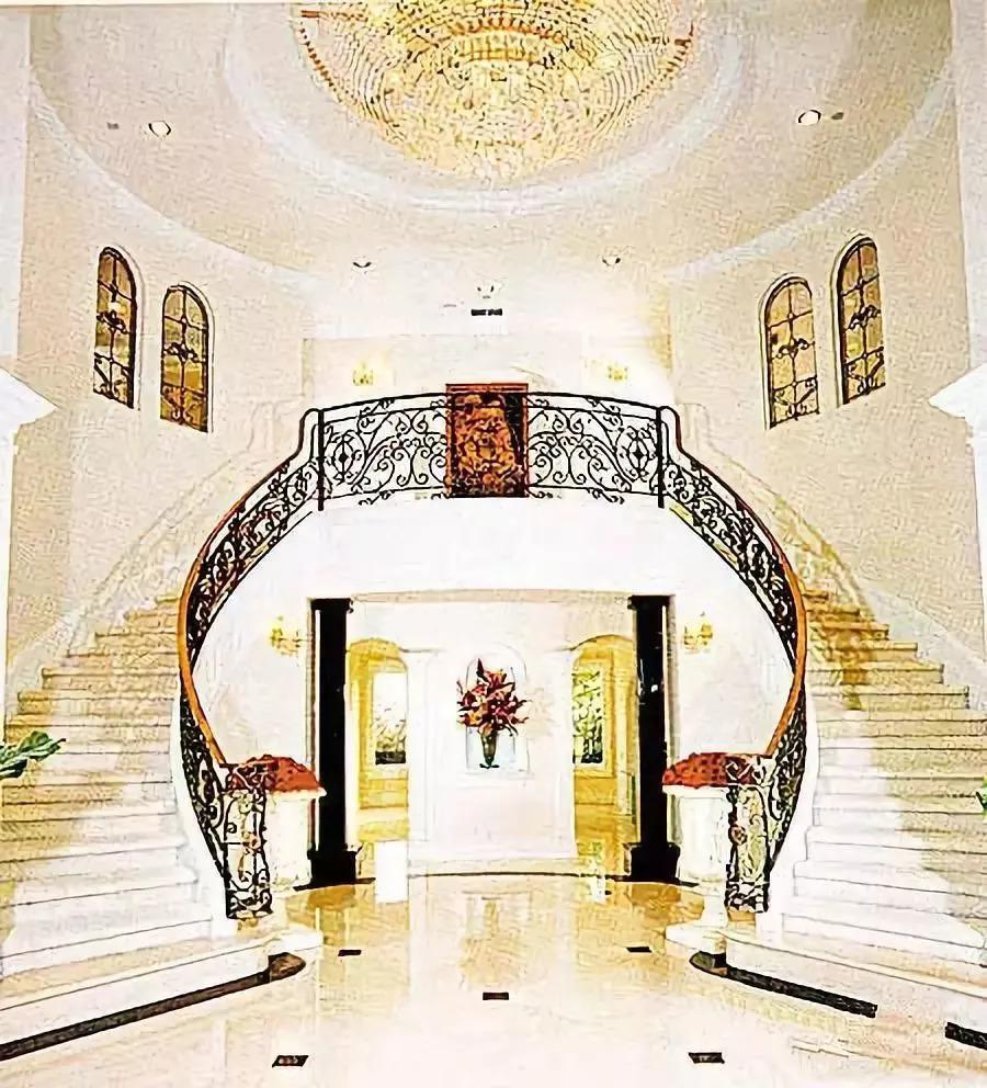 女儿抑郁症，太太利智神隐，60岁李连杰的奇幻人生