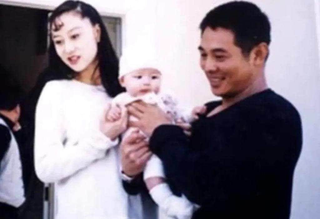 女儿抑郁症，太太利智神隐，60岁李连杰的奇幻人生