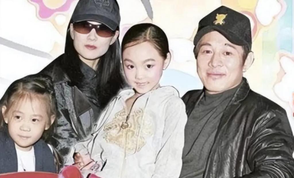 女儿抑郁症，太太利智神隐，60岁李连杰的奇幻人生