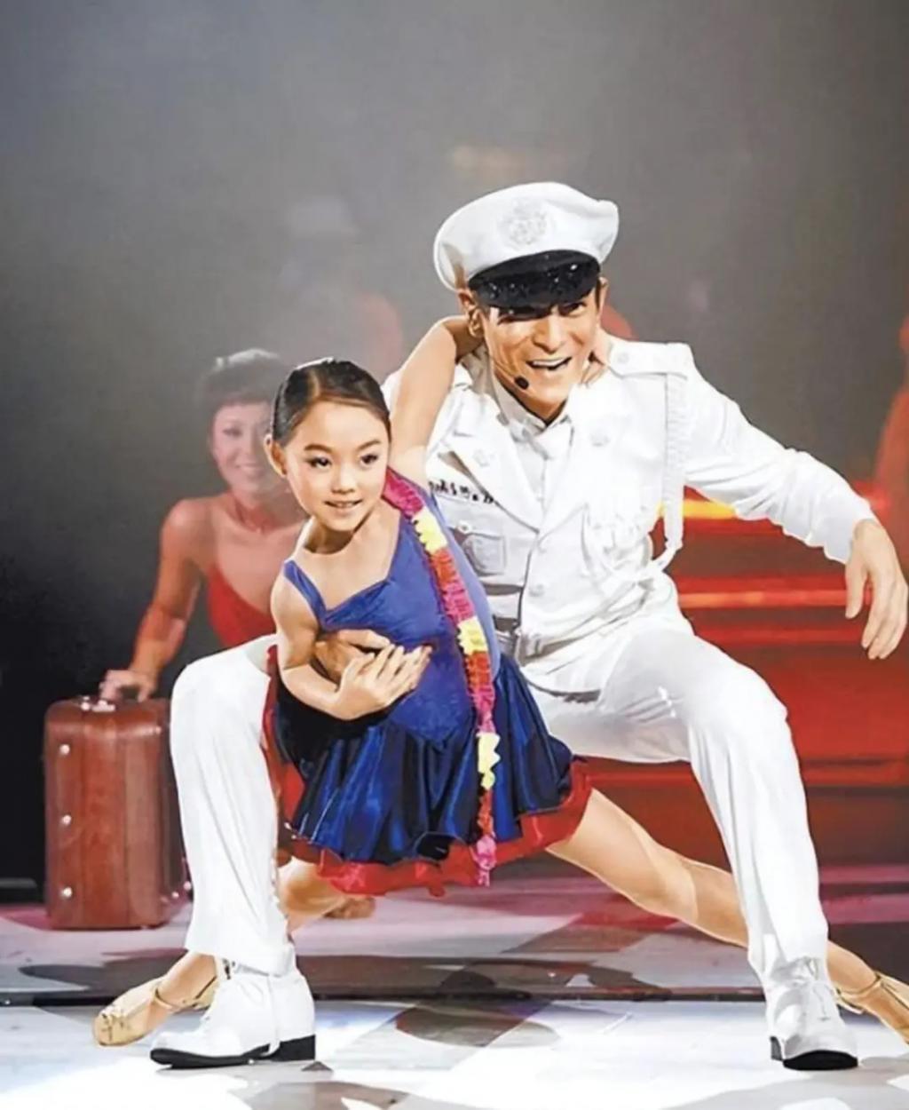 女儿抑郁症，太太利智神隐，60岁李连杰的奇幻人生