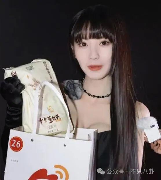 好荒谬啊！都赚那么多了，还这么抠门？