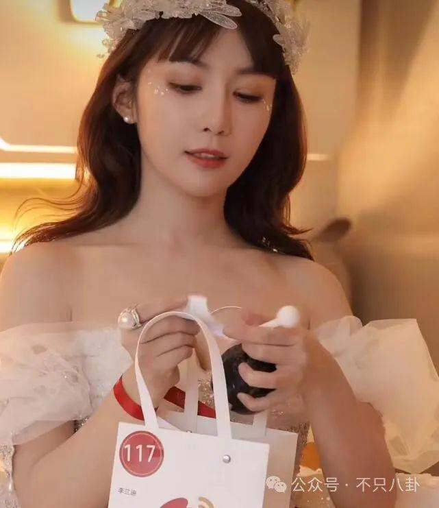 好荒谬啊！都赚那么多了，还这么抠门？