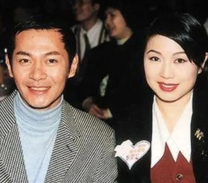 假戏真做动凡心，妻子怀孕期间被拍出轨，他想翻红？