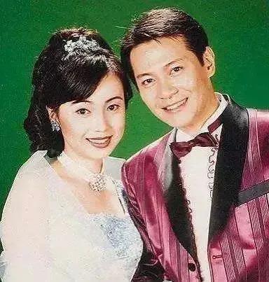 假戏真做动凡心，妻子怀孕期间被拍出轨，他想翻红？