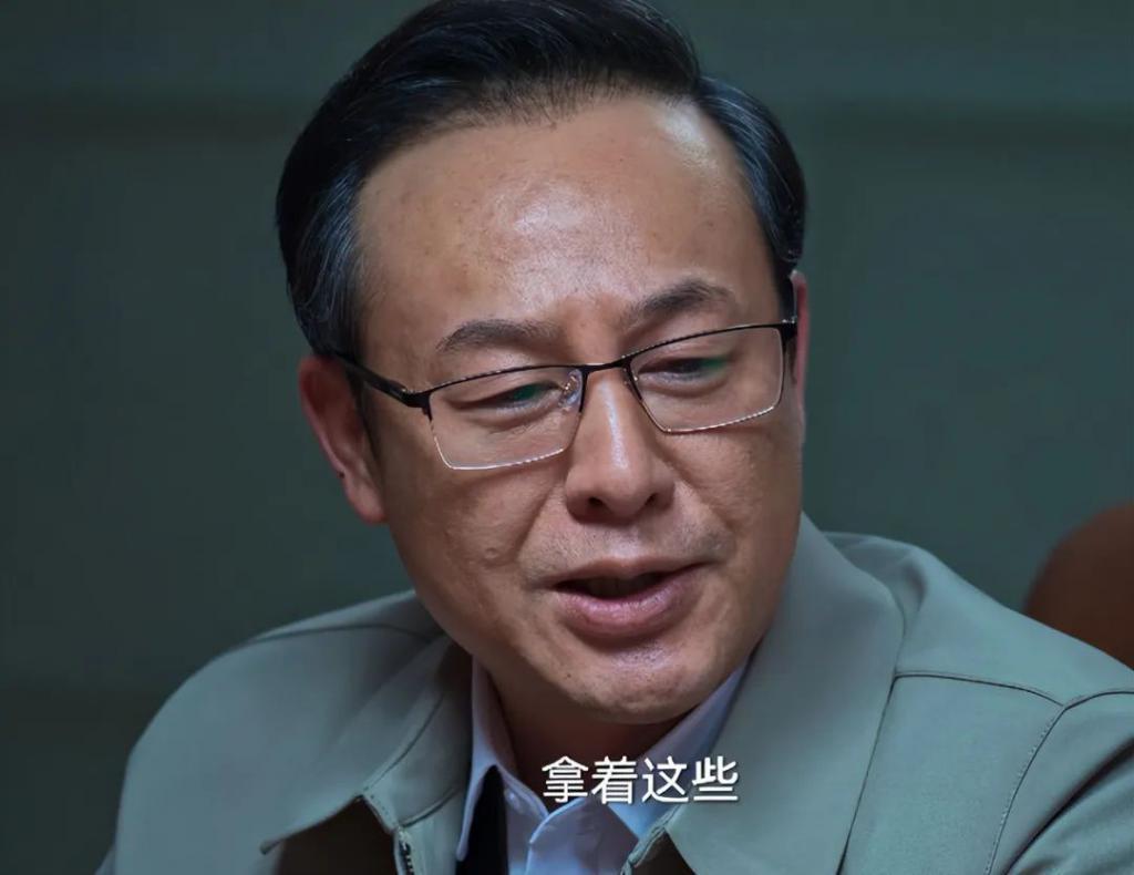 当胡歌和张颂文站在一起，我才彻底明白，什么是顶级骨相