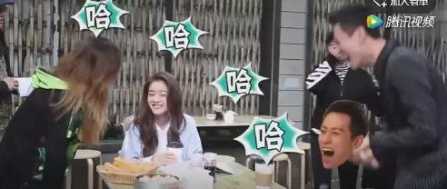 又谈了一段恋爱啊？对他的印象还停留在“胡辣汤”……