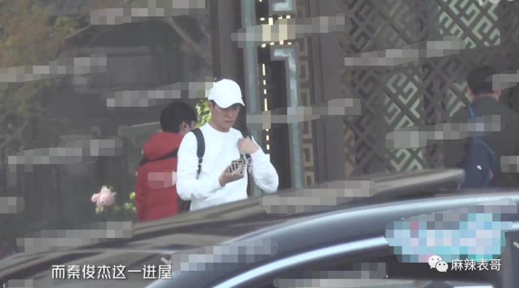 又谈了一段恋爱啊？对他的印象还停留在“胡辣汤”……