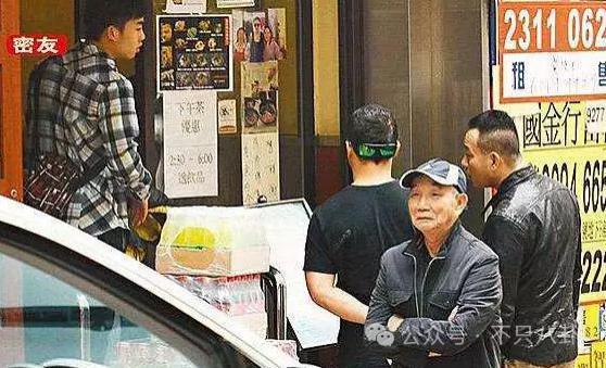 比起婚讯，大家更想知道他啥时有新作品吧？！