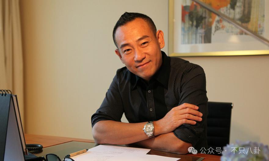 比起婚讯，大家更想知道他啥时有新作品吧？！