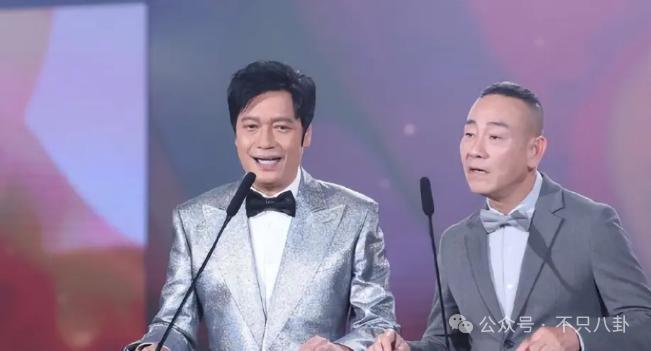 比起婚讯，大家更想知道他啥时有新作品吧？！
