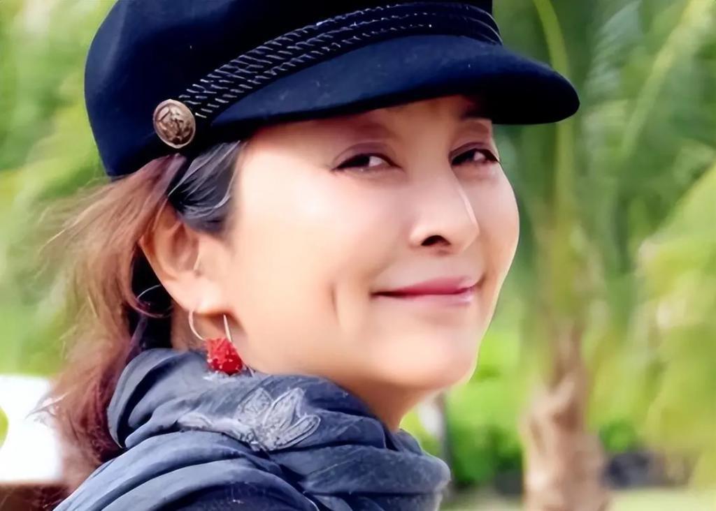 三嫁国外，扬言不嫁中国人的李勤勤如今咋样