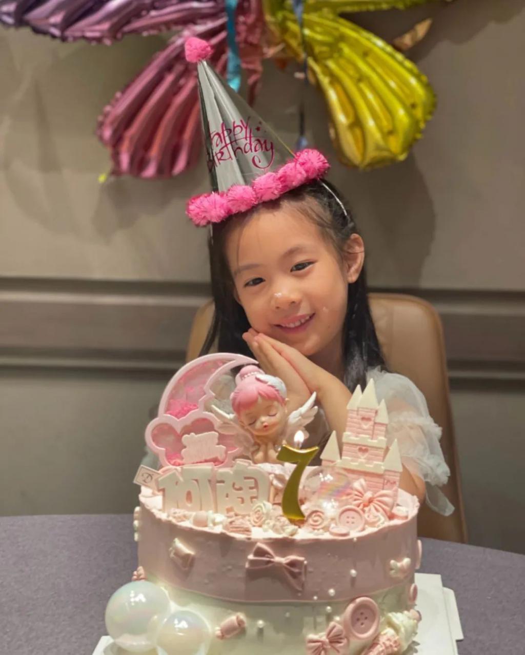 还记得《甄嬛传》里的安陵容吗？她女儿这么大了？