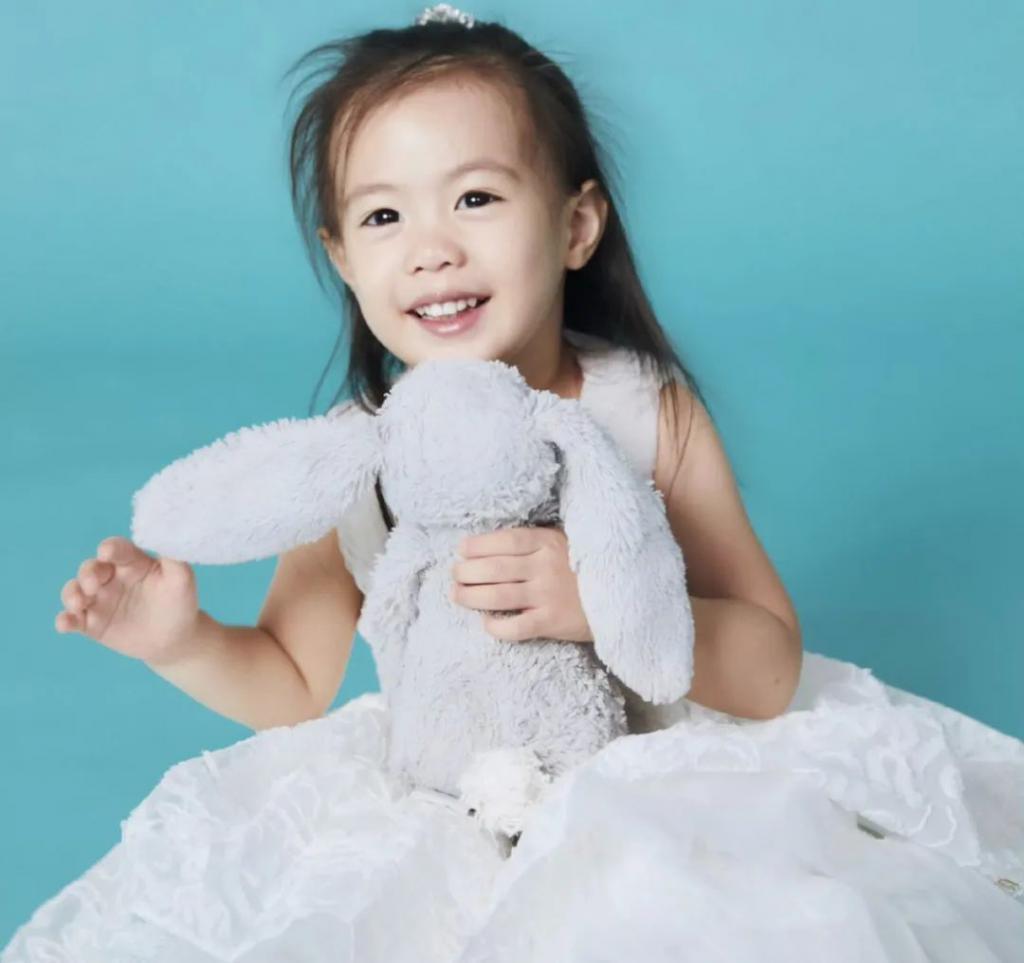 还记得《甄嬛传》里的安陵容吗？她女儿这么大了？