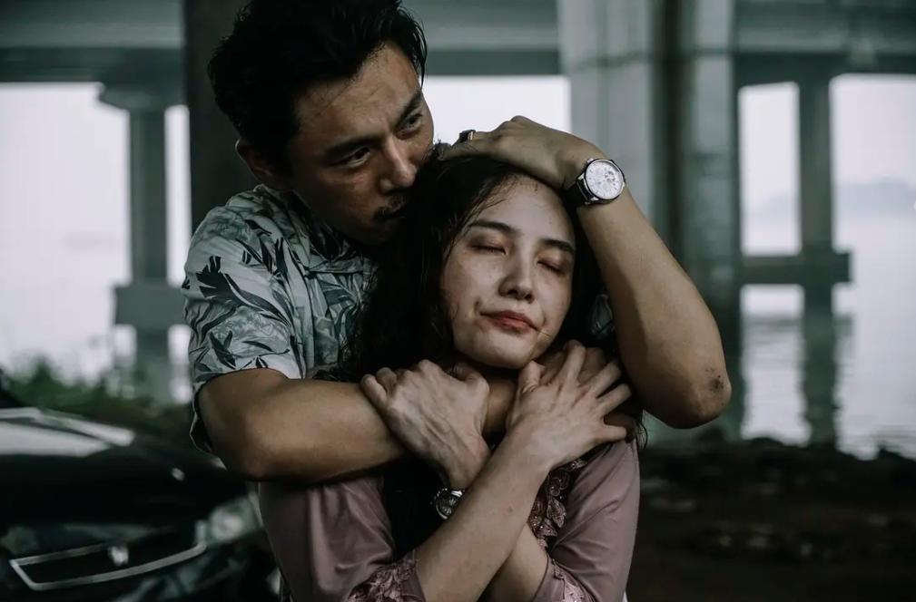 删改两年终于上映，这片子.