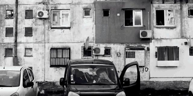 ”打工人和资本家“的对碰：这部片子现实又荒诞