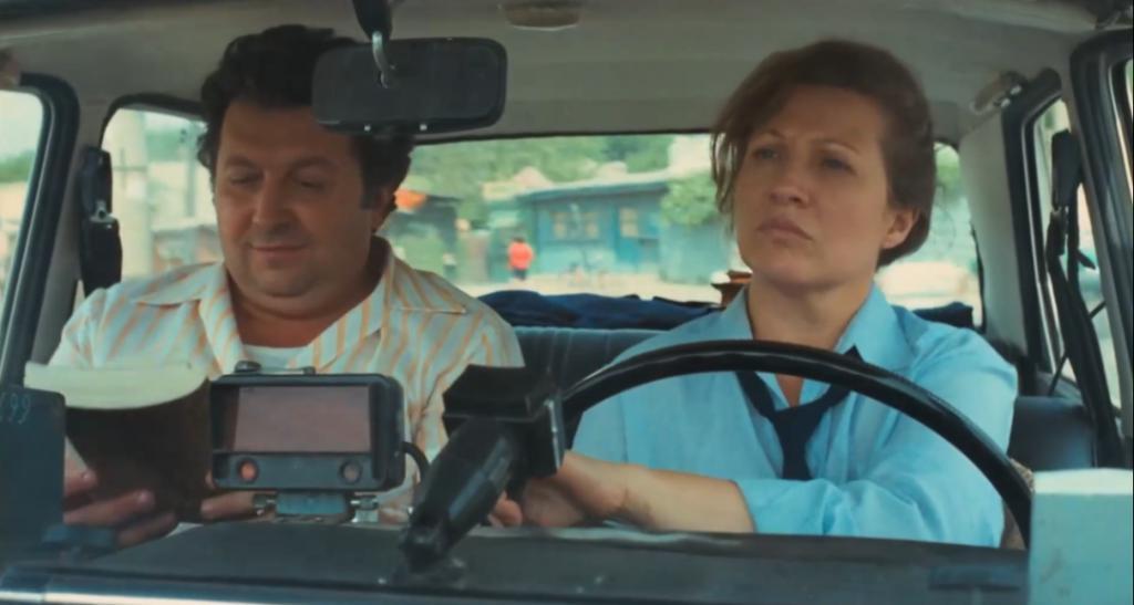 ”打工人和资本家“的对碰：这部片子现实又荒诞