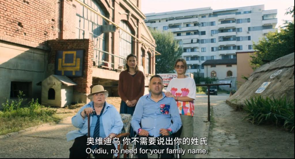 ”打工人和资本家“的对碰：这部片子现实又荒诞