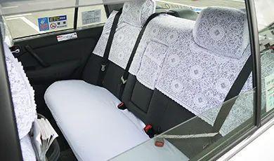 一周干3天，月入50万：日本为什么还是没人开出租车？