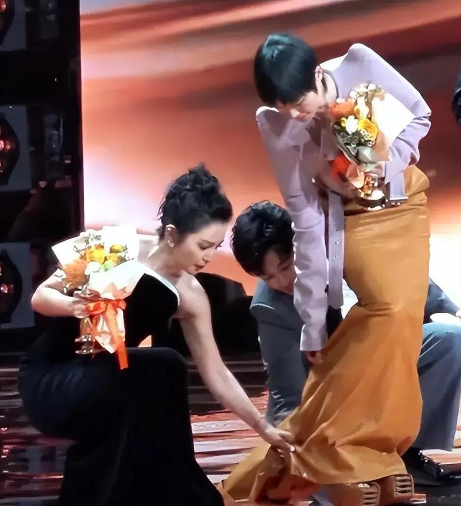 黄渤对李宇春这一挡，彻底暴露了他的人品