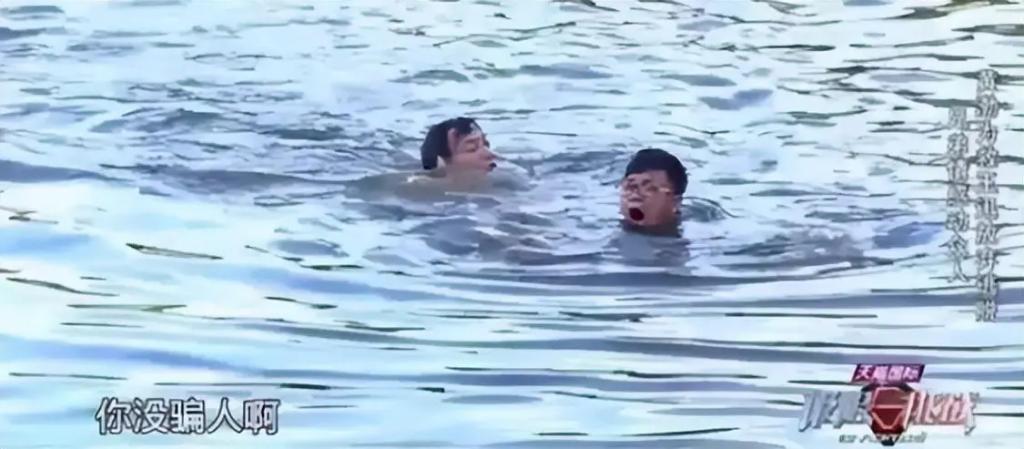 黄渤对李宇春这一挡，彻底暴露了他的人品