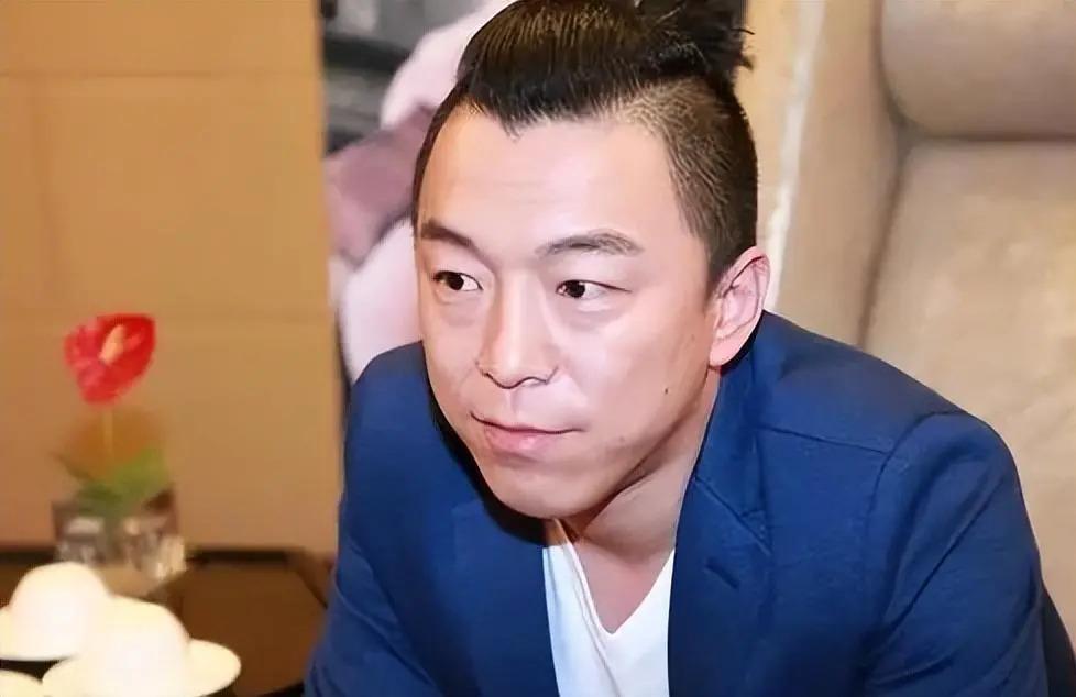 黄渤对李宇春这一挡，彻底暴露了他的人品