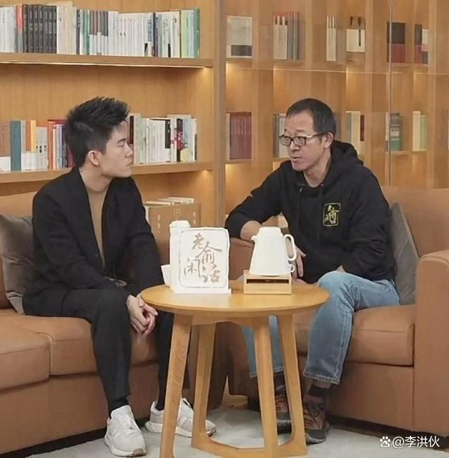 君子得道多助，董宇辉经历被扒，金子般的品质成就如今的他