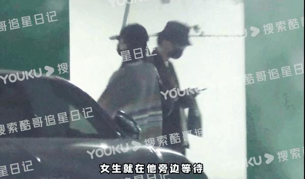 这么甜的一对情侣，是分手还是闹矛盾啦？！