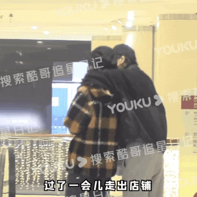 这么甜的一对情侣，是分手还是闹矛盾啦？！