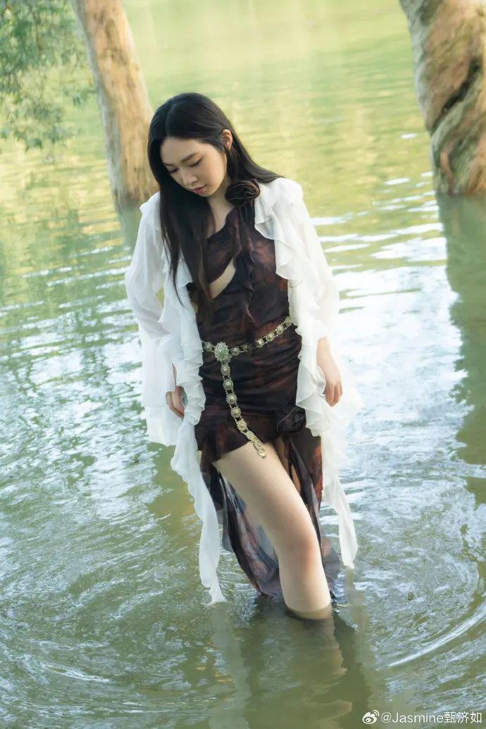 陈奕迅19岁女儿居然美翻全网：汤唯的脸，刘雯的身材！？