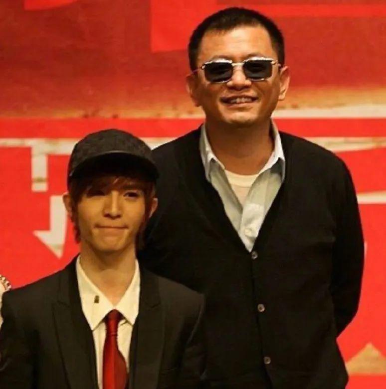 金扫帚奖提名惹争议被质疑，杨幂入围被撤就是先例